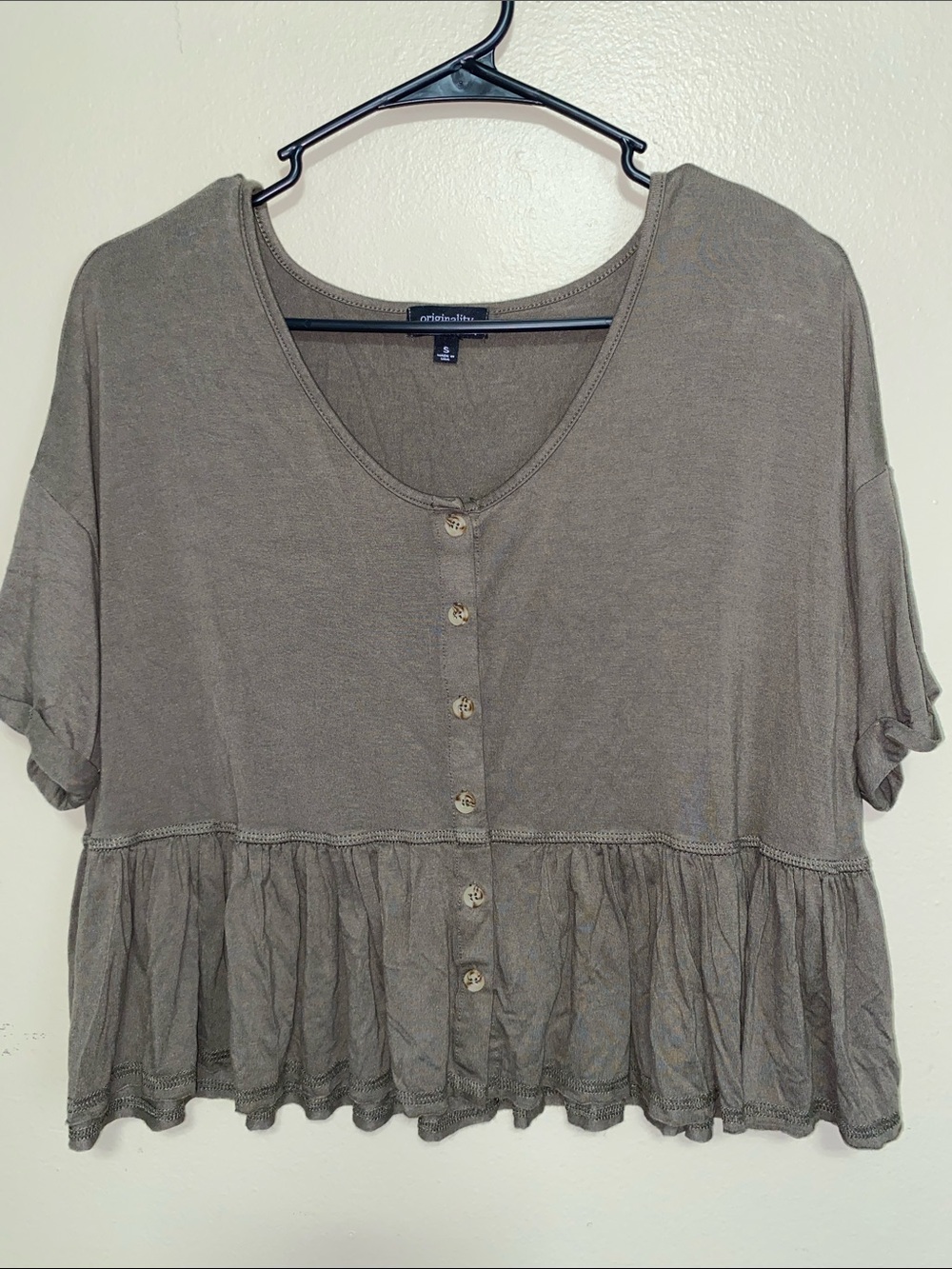 ⭐️ 3/$15 • Originality • Olive • Button-Front• Oversized • Peplum Top